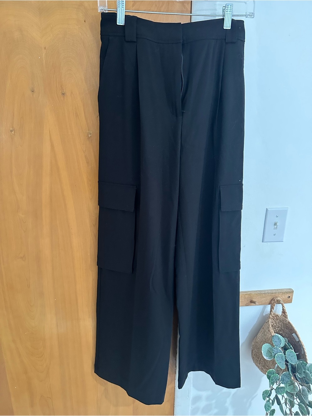 Dynamite Black Wide-Leg Cargo Pants
